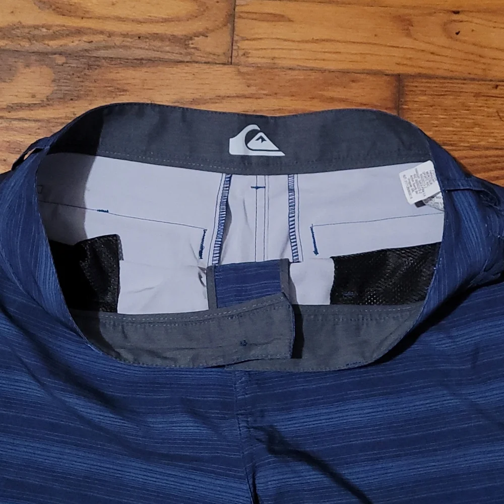 Quicksilver amphibians baggies - Picture 3 of 5